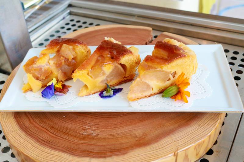 ホテルロビーでの ケーキ&パイ サービス開始のご案内